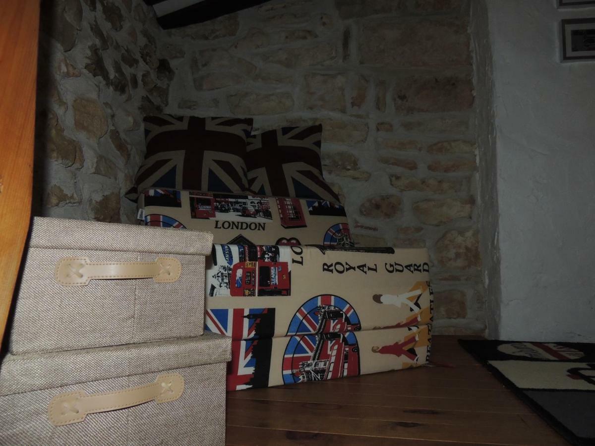 Chocolate Box Cottage Parzac Eksteriør billede